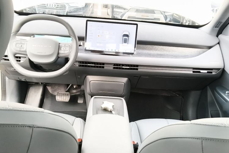 Used Dongfeng NAMMI 06 2025 471 Ultra Center Console