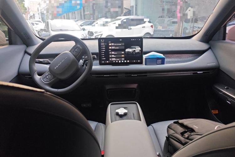 Used Dongfeng NAMMI 06 2025 471 Ultra Center Console