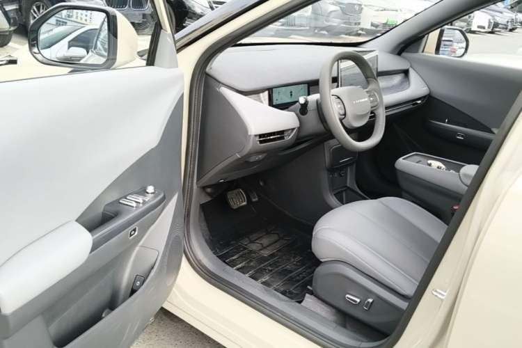 Used Dongfeng NAMMI 06 2025 471 Ultra Driver Seat