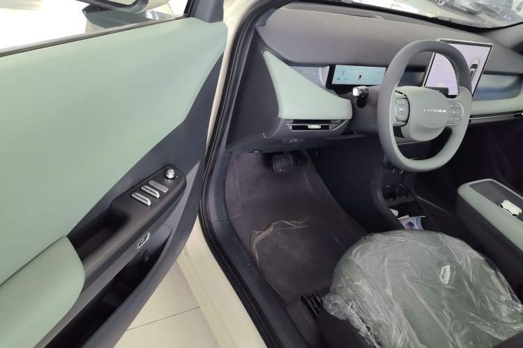 Used Dongfeng NAMMI 06 2025 471 Ultra Driver Seat