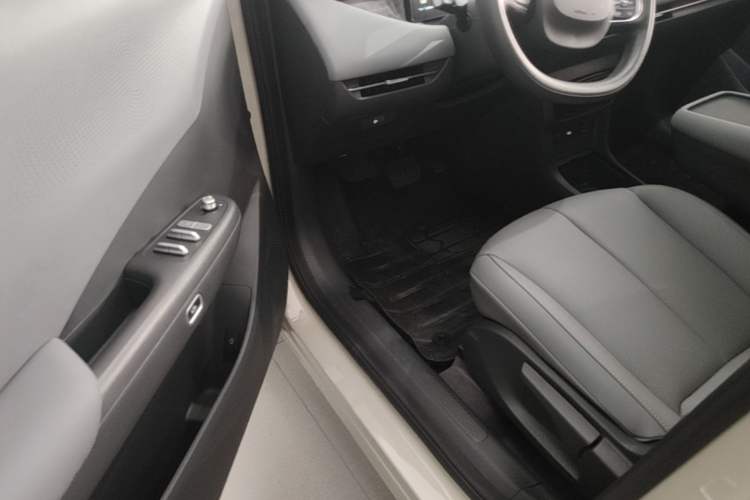 Used Dongfeng NAMMI 06 2025 401 Air Driver Seat
