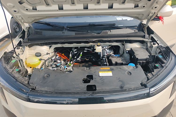 Used Dongfeng NAMMI 06 2025 401 Air Engine Bay