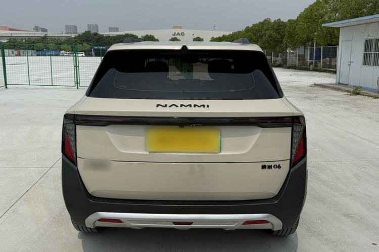 Used Dongfeng NAMMI 06 2025 401 Air Exterior 3