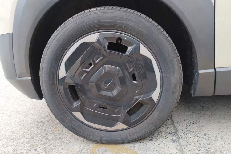 Used Dongfeng NAMMI 06 2025 471 Ultra Exterior 4