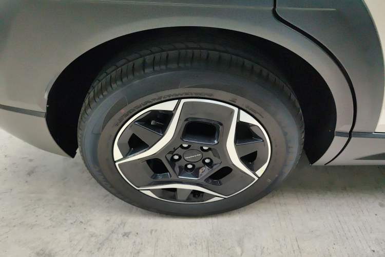 Used Dongfeng NAMMI 06 2025 401 Pro Exterior 4