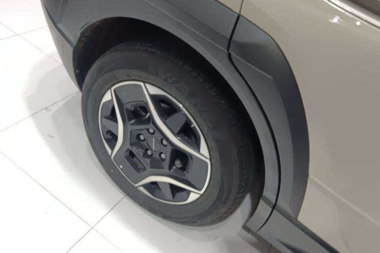 Used Dongfeng NAMMI 06 2025 471 Ultra Exterior 8