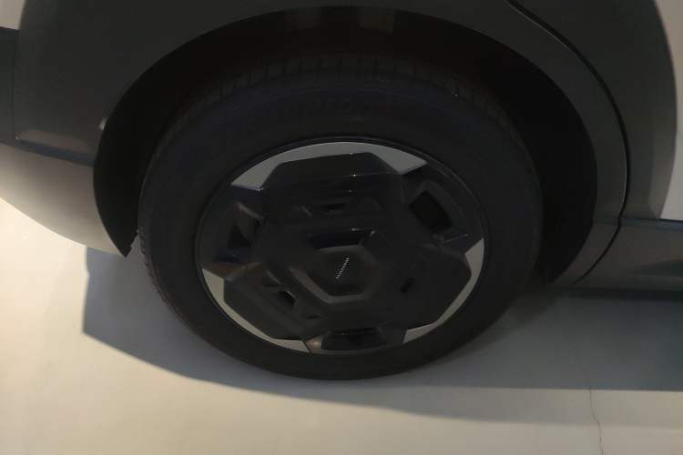 Used Dongfeng NAMMI 06 2025 471 Ultra Exterior 8