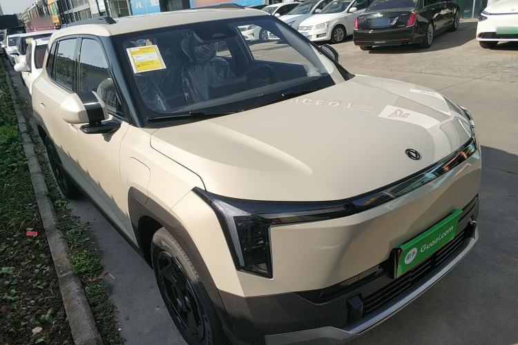 Used Dongfeng NAMMI 06 2025 401 Air Front Right 45 Deg