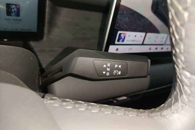 Used Dongfeng NAMMI 06 2025 471 Ultra Gear Lever