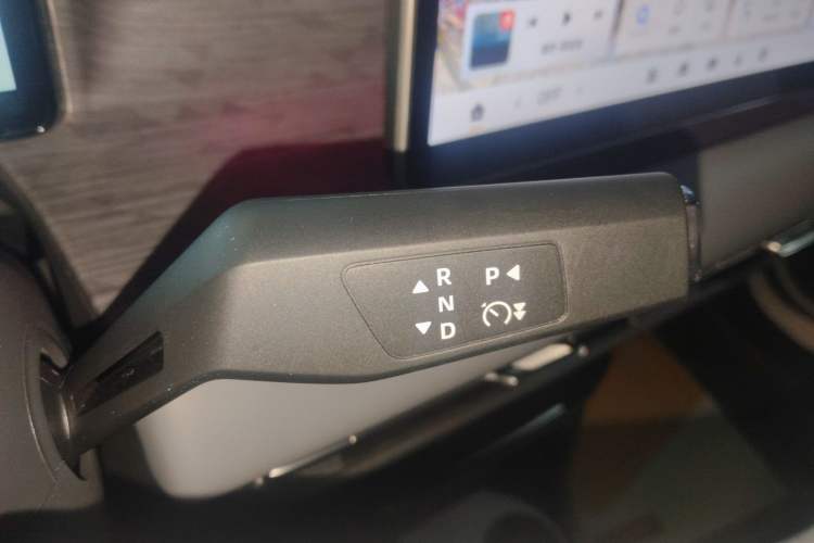 Used Dongfeng NAMMI 06 2025 471 Ultra Gear Lever