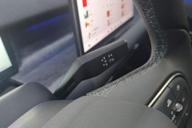 Used Dongfeng NAMMI 06 2025 471 Ultra Gear Lever