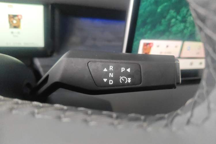 Used Dongfeng NAMMI 06 2025 471 Ultra Gear Lever