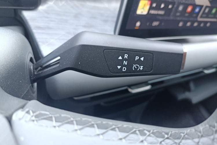 Used Dongfeng NAMMI 06 2025 471 Ultra Gear Lever