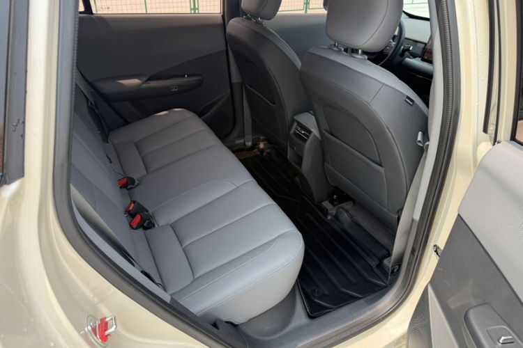 Used Dongfeng NAMMI 06 2025 401 Air Interior 1