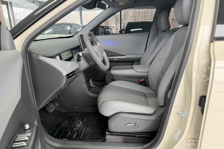 Used Dongfeng NAMMI 06 2025 471 Ultra Interior 3