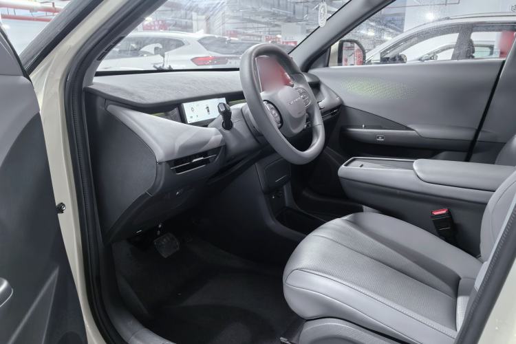 Used Dongfeng NAMMI 06 2025 471 Ultra Interior 3