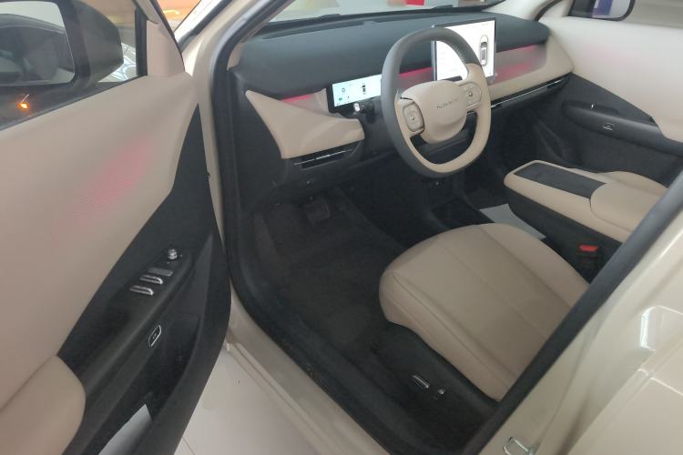 Used Dongfeng NAMMI 06 2025 471 Ultra Interior 3