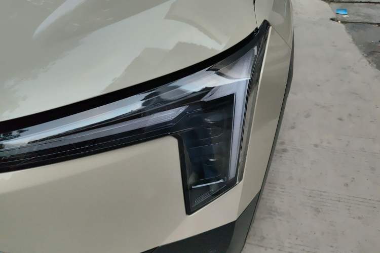 Used Dongfeng NAMMI 06 2025 401 Pro Left Front Headlight