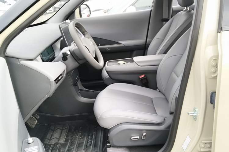 Used Dongfeng NAMMI 06 2025 471 Ultra Left Front Seat