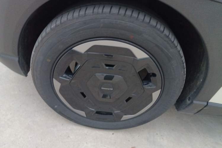 Used Dongfeng NAMMI 06 2025 471 Ultra Left Front Wheel Hub