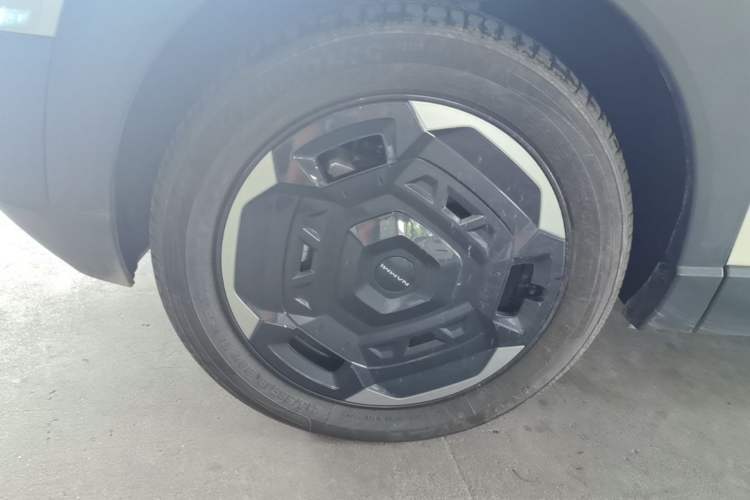 Used Dongfeng NAMMI 06 2025 471 Ultra Left Front Wheel Hub