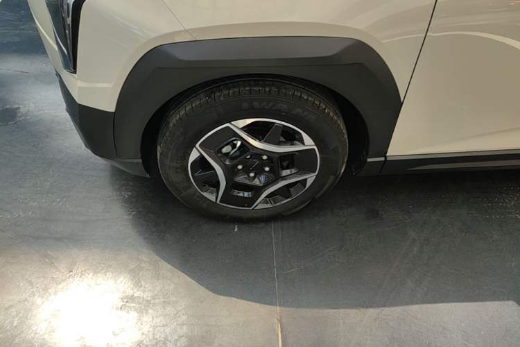 Used Dongfeng NAMMI 06 2025 471 Ultra Left Front Wheel Hub