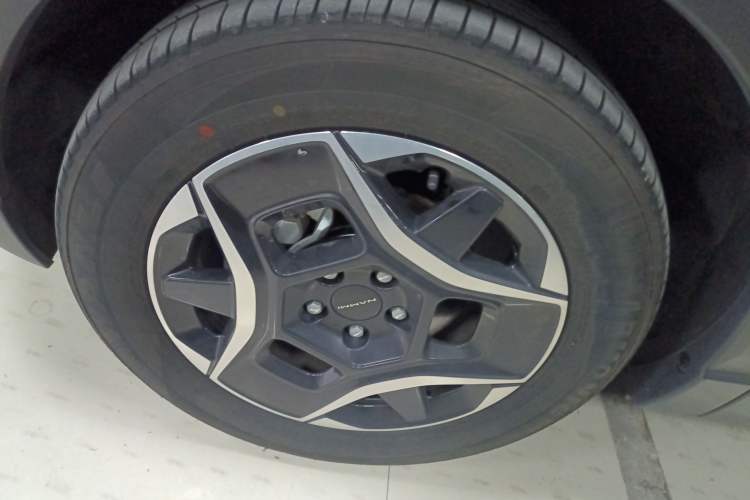 Used Dongfeng NAMMI 06 2025 471 Ultra Left Front Wheel Hub