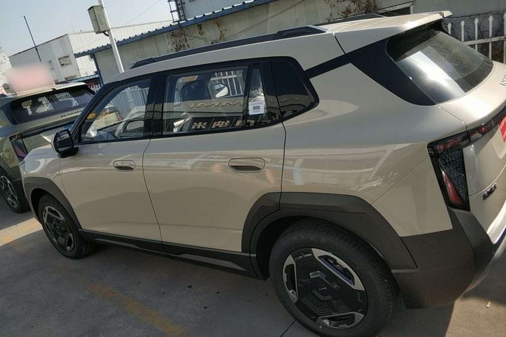 Used Dongfeng NAMMI 06 2025 401 Air Left Side