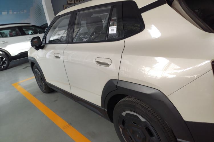 Used Dongfeng NAMMI 06 2025 471 Ultra Left Side
