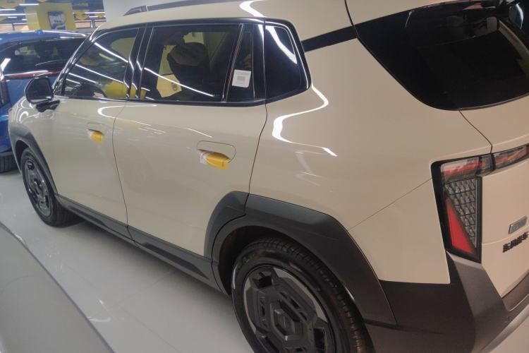 Used Dongfeng NAMMI 06 2025 471 Ultra Left Side