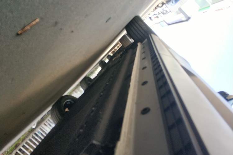 Used Dongfeng NAMMI 06 2025 401 Air Left Side Sill