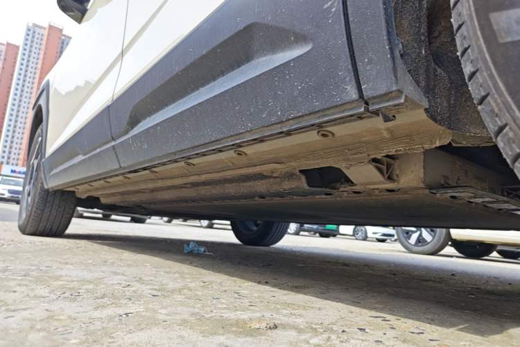 Used Dongfeng NAMMI 06 2025 401 Pro Left Side Sill
