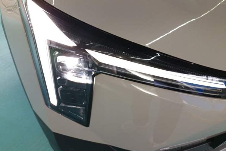 Used Dongfeng NAMMI 06 2025 471 Ultra Right Front Headlight