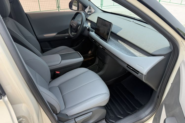 Used Dongfeng NAMMI 06 2025 401 Air Right Front Seat