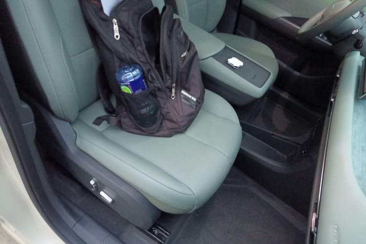 Used Dongfeng NAMMI 06 2025 471 Ultra Right Front Seat