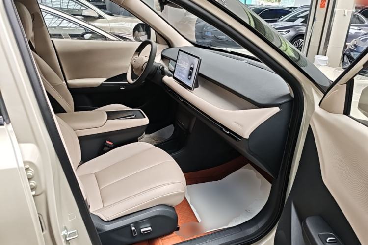 Used Dongfeng NAMMI 06 2025 471 Ultra Right Front Seat