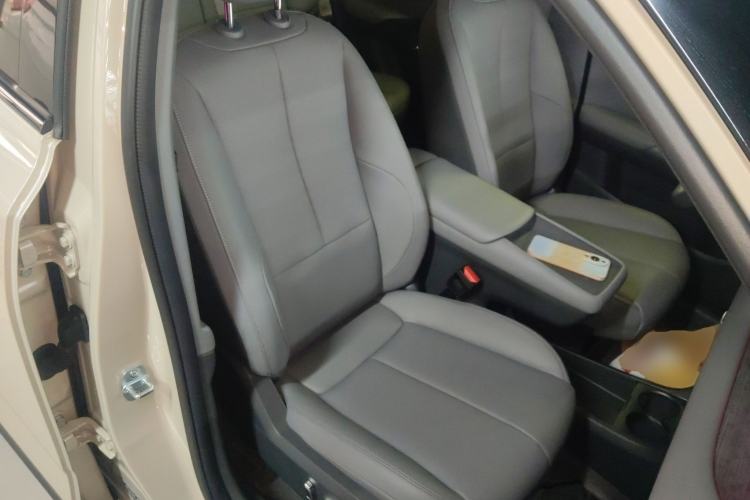 Used Dongfeng NAMMI 06 2025 471 Ultra Right Front Seat