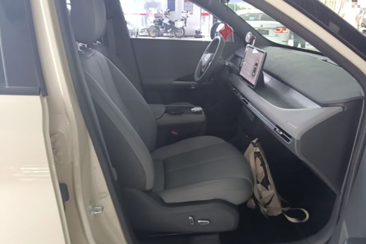 Used Dongfeng NAMMI 06 2025 471 Ultra Right Front Seat