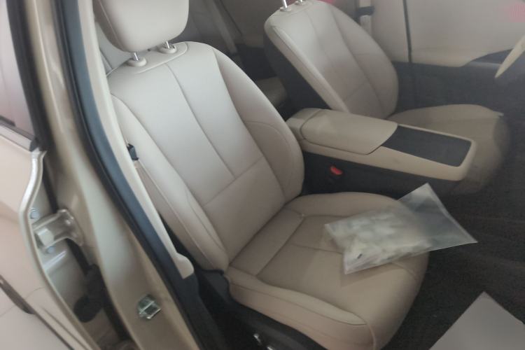 Used Dongfeng NAMMI 06 2025 471 Ultra Right Front Seat