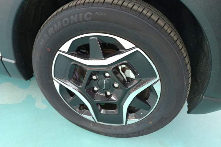 Used Dongfeng NAMMI 06 2025 471 Ultra Right Front Wheel Hub