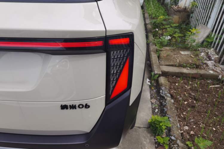 Used Dongfeng NAMMI 06 2025 401 Air Right Rear Taillight