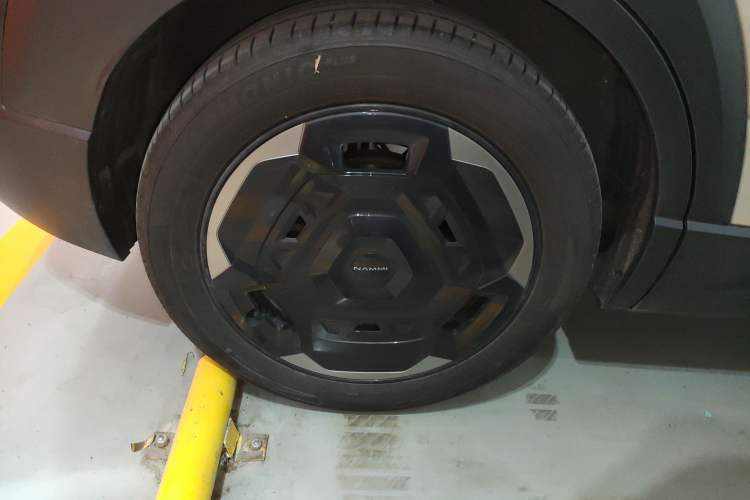 Used Dongfeng NAMMI 06 2025 471 Ultra Right Rear Wheel Hub