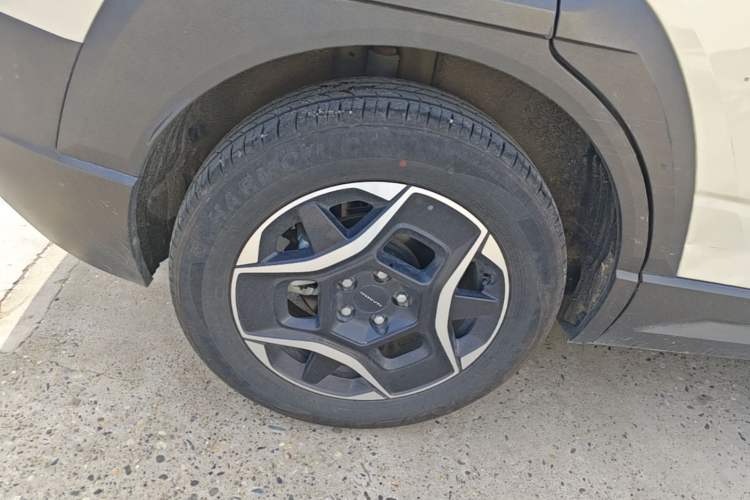Used Dongfeng NAMMI 06 2025 401 Pro Right Rear Wheel Hub