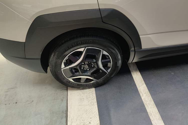 Used Dongfeng NAMMI 06 2025 471 Ultra Right Rear Wheel Hub