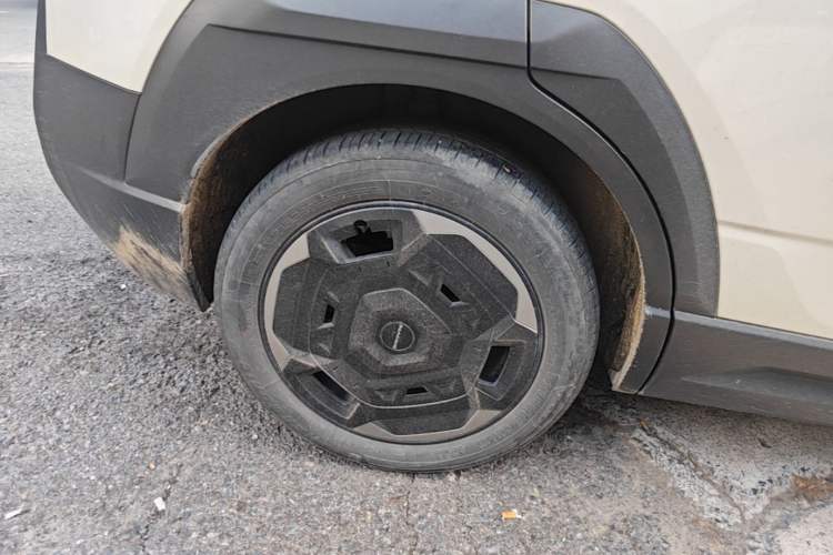 Used Dongfeng NAMMI 06 2025 471 Ultra Right Rear Wheel Hub