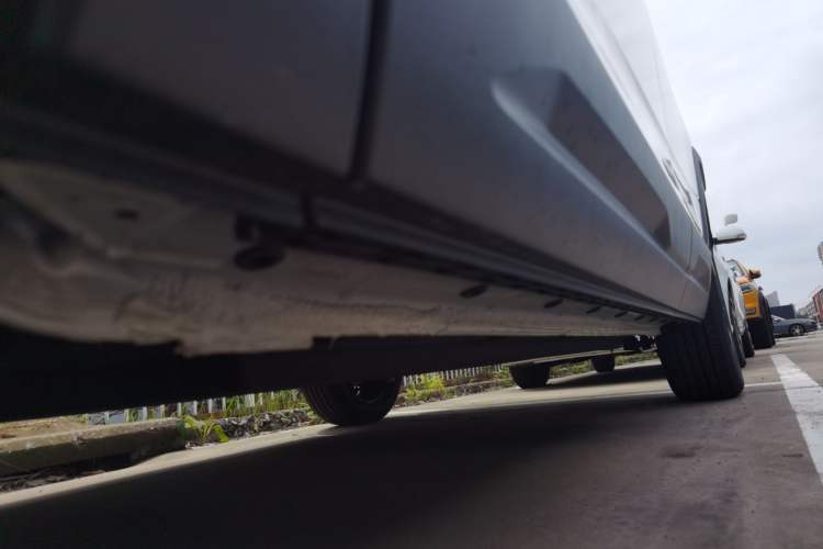 Used Dongfeng NAMMI 06 2025 401 Air Right Side Sill