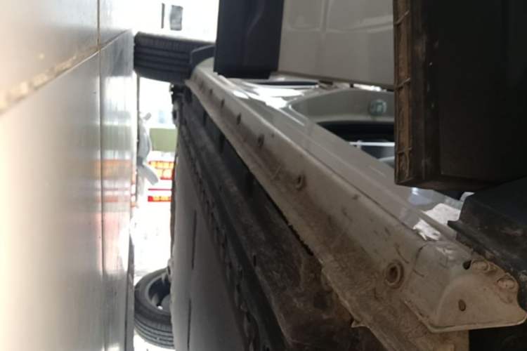 Used Dongfeng NAMMI 06 2025 471 Ultra Right Side Sill
