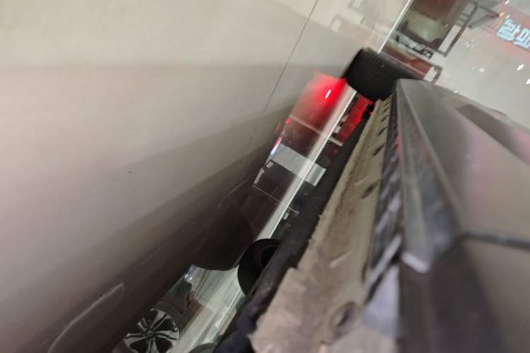 Used Dongfeng NAMMI 06 2025 471 Ultra Right Side Sill