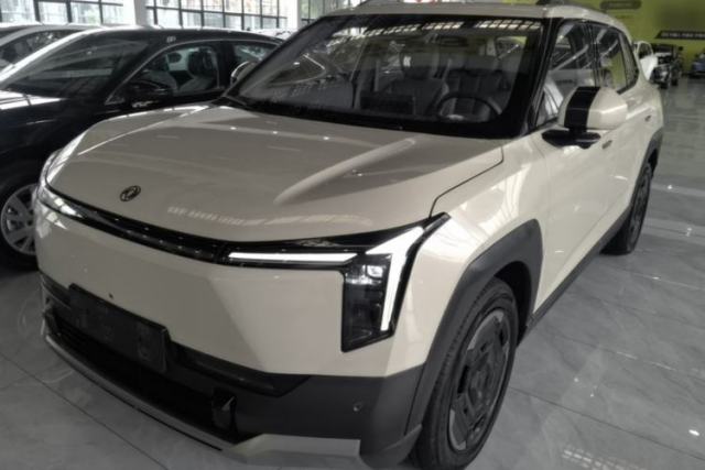 Used Dongfeng NAMMI 06 2025 471 Ultra