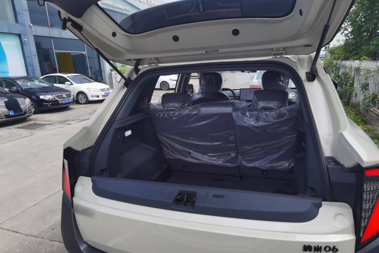 Used Dongfeng NAMMI 06 2025 401 Air Trunk